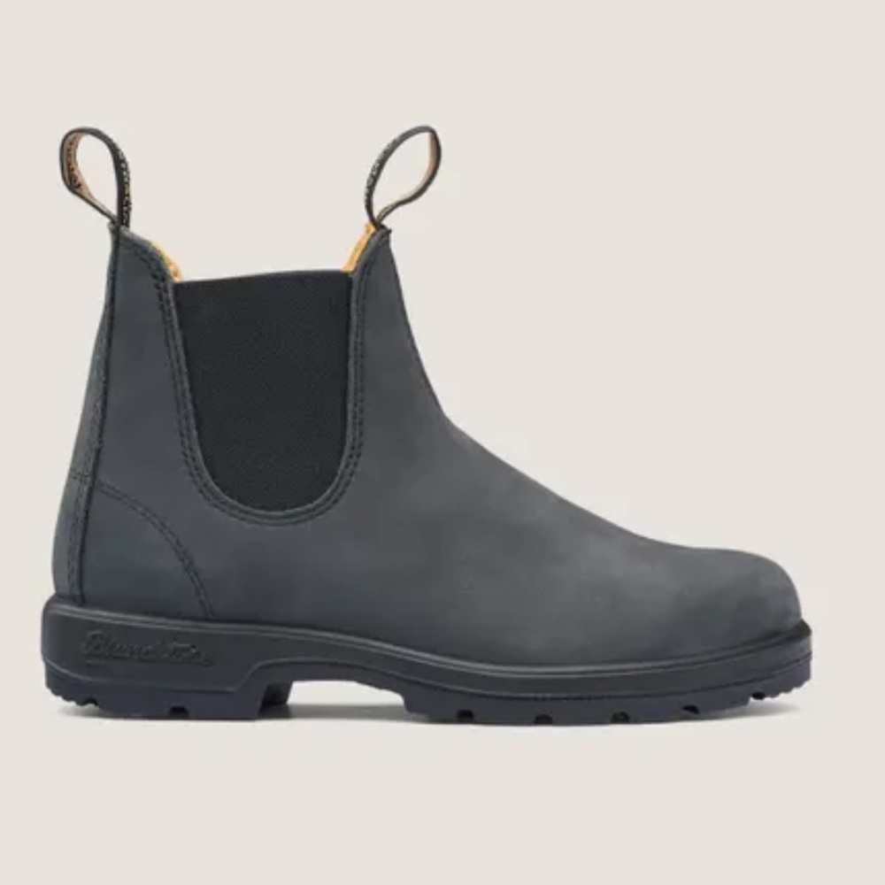 Like New Rustic Black Blundstone Boots #587
